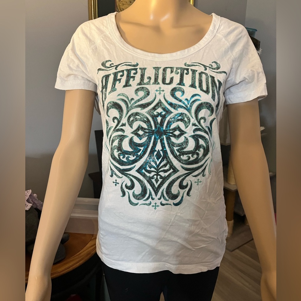 Women’s Small Affliction Top